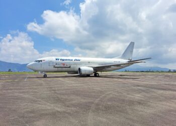 Uji Coba Pesawat Kargo Boeing 737 di Bandara Rembele Berjalan Mulus