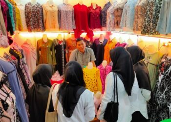 Warga Aceh Tengah Mulai Serbu Pusat Belanja Pakaian Mall Baleatu