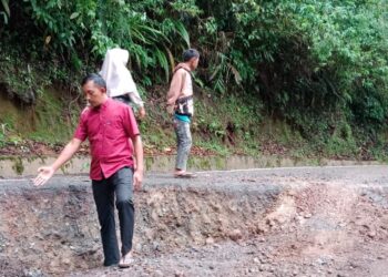 Badan Jalan di Burlintang Amblas, Arus Lalulintas Dialihkan
