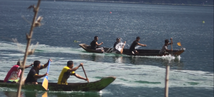 Rangkaian  Festival Panen Kopi 2023 Kelitu Dibuka, Puluhan Perahu Berlomba