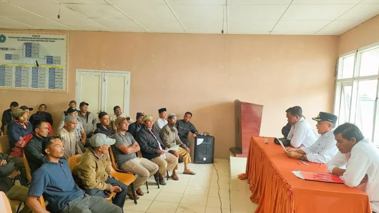 Temui Masyarakat Mulie Jadi, Camat Silihnara Surati Pj Bupati