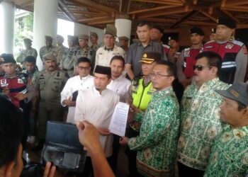 Minta Penerapan Perubahan UU Desa di Aceh, Kepala Desa Gelar Aksi di Kantor Gubernur