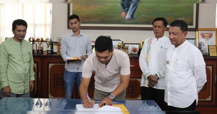 Paket DAK Penugasan 2024 Rp4,5 Miliar di Takengon Teken Kontrak