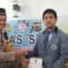 Dua Pelajar Terima Beasiswa dari Polres Aceh Tengah