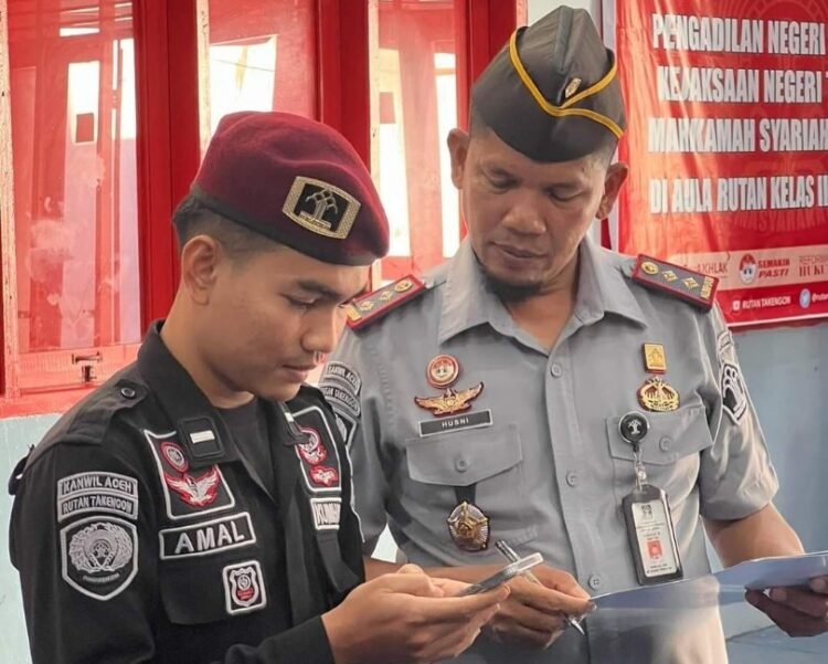 Cegah Judi Online, Handphone Pegawai Rutan Takengon di Sidak