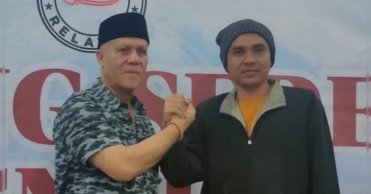 Seniman “Sepakat” Dukung Shabela – Eka