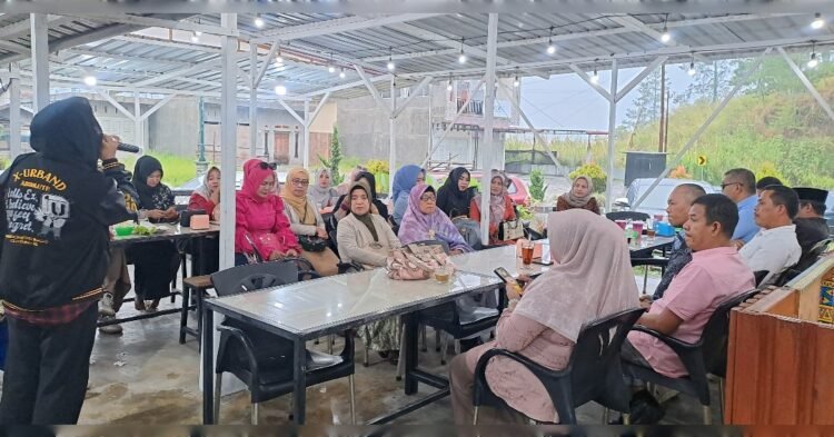Emak – Emak ini Siap Kawal Kemenangan Alhudri Lewat Program Unggulan