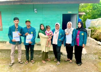 Digitalisasi Desa, Mahasiswa KKM Al – Muslim Lengkapi Prodeskel  Kampung Meluem