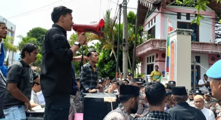 Sehari Setelah Dilantik, DPRK Aceh Tengah Akan Didemo, Ini Tuntutannya!