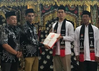 Bardan – Kariman, Paslon Pertama Mendaftar ke KIP Aceh Tengah