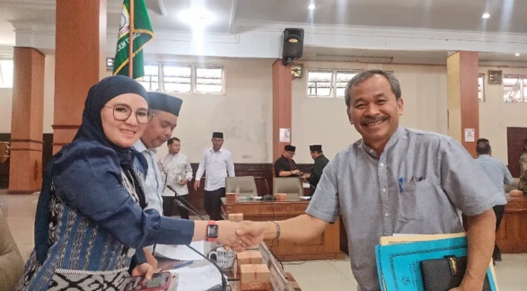 Dihadapan Anggota DPRK Aceh Tengah, Arslan Pamit