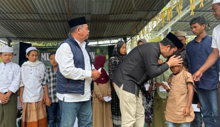 Maulid Nabi di Kekuyang, Haili Yoga Terima Aspirasi Warga Soal Jalan dan Jembatan