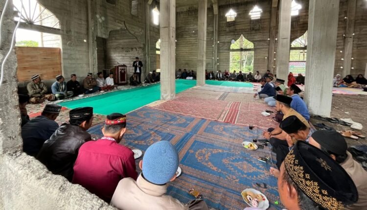 Muchsin Hasan Didepan Masyarakat Atu Lintang, “Kemakmuran Masjid Prioritas” 