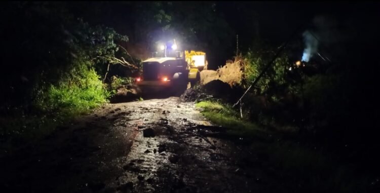 Akses Pameu – Genting Dibuka, BPBD Lanjutkan Pembersihan Material Longsor 