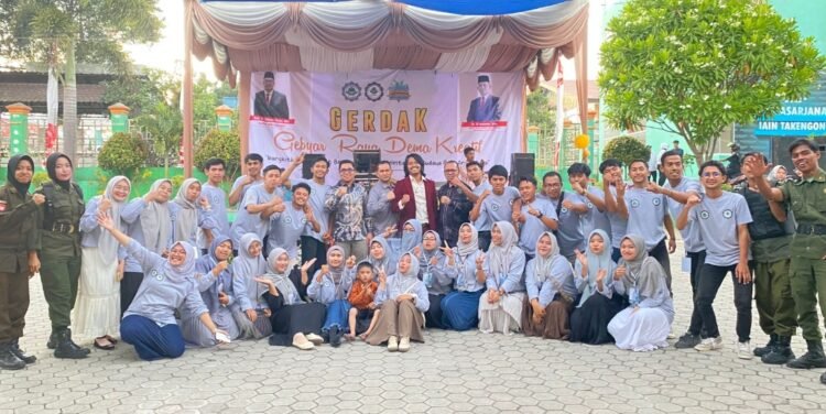 Festival Gerdak IAIN Takengon Berlangsung Meriah, Ervan Ceh Kul Pukau Penonton