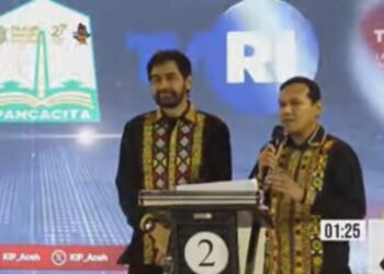 Debat Kedua, Shabela Abubakar Apresiasi Mualem – Dek Fadh Kenakan Baju Kerawang Gayo 