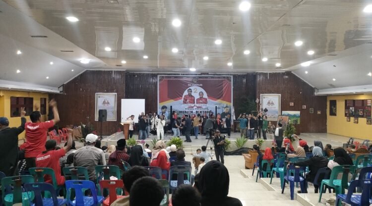 Hiburan Damai Mengawal Kemenangan Mualem – Dek Fadh di Wilayah Poros Tengah Aceh