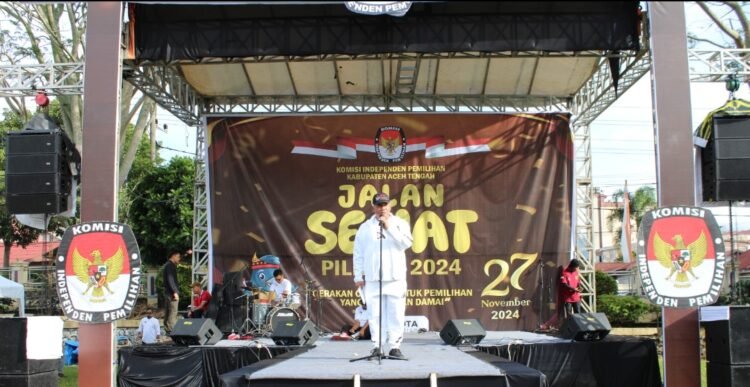 Jalan Sehat Pilkada Damai, Subhandhy Ajak Masyarakat Tolak Politik Uang