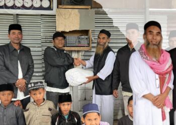 Haili Yoga Kunjungi Pesantren As-Sakinah Pepalang, Boyong Nakes Cek Kesehatan Santri 