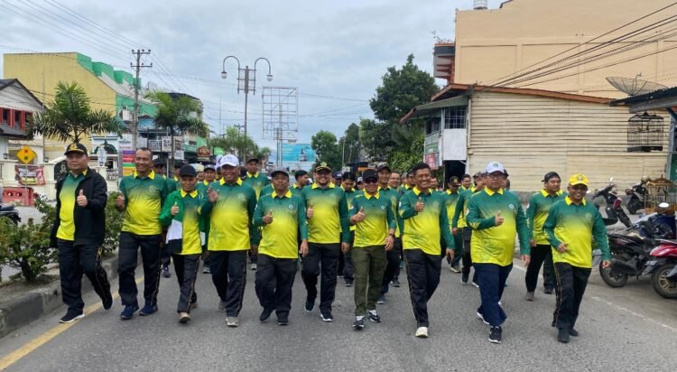 Subhandhy Meriahkan Gerak Jalan Santai Hari Amal Bhakti Ke-79