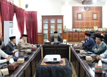 Aklamasi! Drs. H. Hamdan Ketua Pengurus Masjid Agung Ruhama Takengon