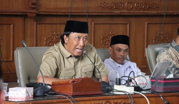 Terkendala Lahan THL, Fahrijal Harap Sertifikat Redis di Dua Desa di Linge Tetap Berlanjut