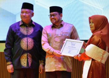 Malam Apresiasi, Kemenag Aceh Tengah Beri Penghargaan Kepada Guru dan Siswa Berprestasi