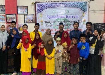 LIPGA dan PROSAT Berbagi dan Hadirkan Kebahagiaan di Tengah Anak Yatim