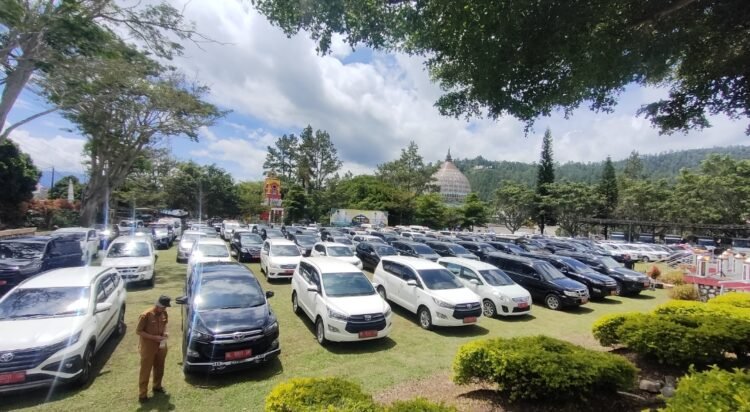 Aneh! Saat Inspeksi Mobil Dinas di Aceh Tengah Semua Pakai Plat Merah