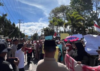 Nelayan Cangkul Padang Kepung DPRK Aceh Tengah