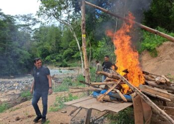 Tim Gabungan Gempur PETI di Sungai Kala Ise-Ise, Camp Tambang Ilegal Dimusnahkan!