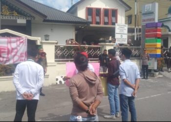 AMMPK-AT Gelar Aksi di Kejaksaan Aceh Tengah, Ini Tuntutan nya!