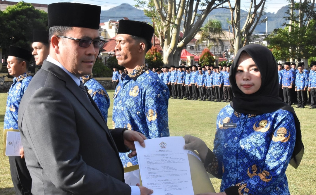 518 PPPK Dilantik, Bupati Haili Yoga: Kalian Adalah Ujung Tombak Pelayanan Publik