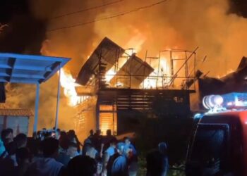 BREAKING NEWS: Api Berkobar di Timangan Gading