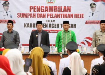 Hadiri Pelantikan 8 Reje Baru, Fauzan Harap Kepala Desa Bangun Komunikasi dengan Rakyat
