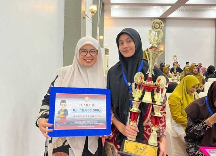 Santri Dayah Al-Hasaniyyah Aceh Tengah Sabet Juara III Qiraatul Kutub di MTQ Aceh