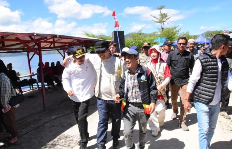 Sastra Mahyadi: “Lomba Perahu Naga Harus Hidup, Danau Lut Tawar Layak Mendunia”