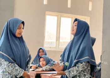 Apresiasi Program MBG, Santri di Aceh Tengah ini Titip Pesan “Turunkan Pajak!”