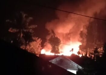 Si Jago Merah Hanguskan Satu Rumah di Kemerleng, Dua Sepeda Motor Ikut Terbakar 
