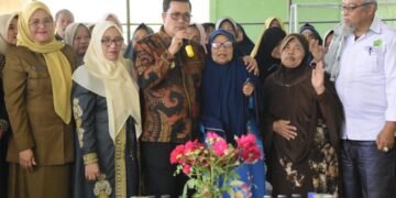 Aceh Tengah Launching Sekolah Lansia Mawar Putih, 71 Peserta Antusias Ikuti Pembelajaran
