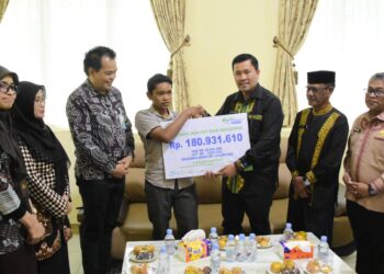 Pemkab Serahkan Santunan Rp180 Juta untuk Keluarga Non ASN di Aceh Tengah