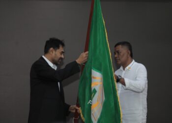 Muzakir Manaf Lepas Kontingen Aceh Menuju PON Bela Diri 