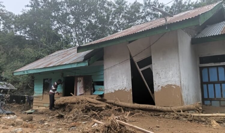 Belum Dilantik, “Istana” Reje Bamil Nosar Lebih Dulu Dihantam Banjir