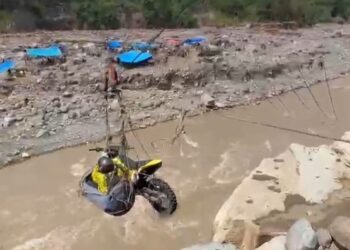 Tali Sling Putus, Muchsin Hasan Nyaris Diterjang Maut di Sungai Bergang