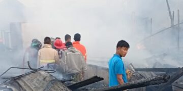 Diduga Korsleting Listrik, 6 Unit Rumah di Bukit Kebayakan Hangus Terbakar