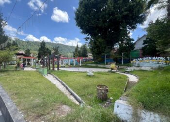 Disamping Pendopo Bupati! Taman Inen Mayak Teri Tak Terurus