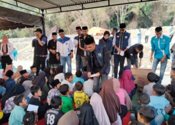 KNPI dan Majelis Belia Malaysia Bantu Ratusan Siswa Korban Bencana di Aceh Tengah 