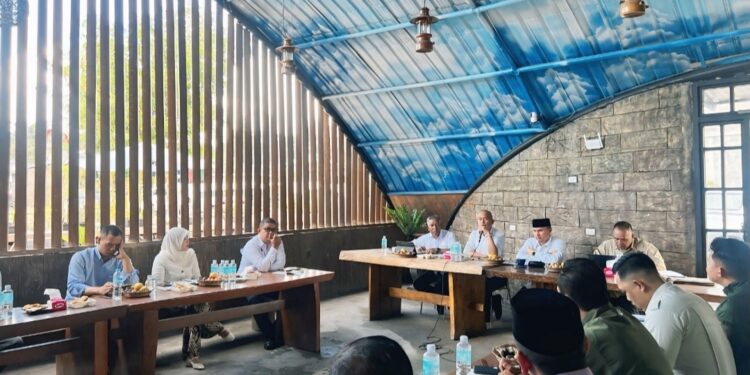 Kajari Aceh Tengah Buka Logika Ilegal Trading Getah Pinus: “Getahnya dari Mana?