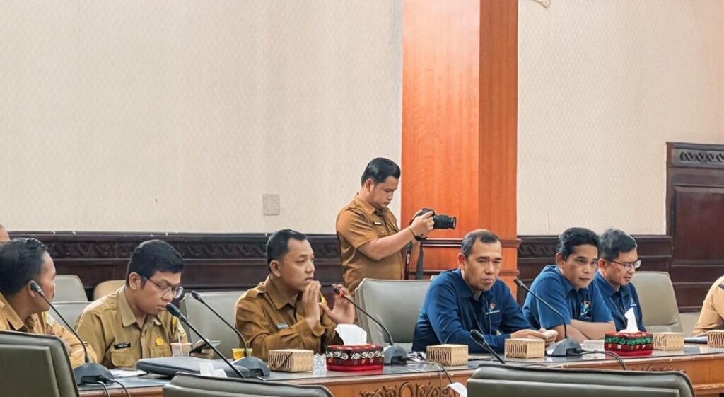 Efek Pergub JKA, Permohonan Ubah Data Pekerjaan di Dukcapil Aceh Tengah Capai 300 Orang Per Hari 