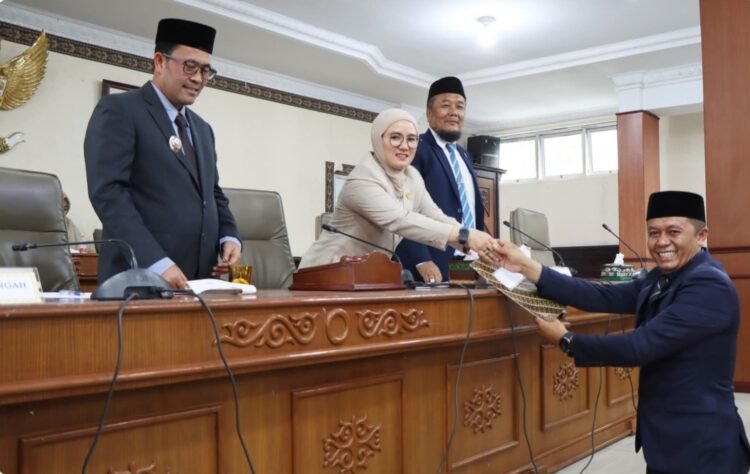 Rekomendasi Dewan, Bupati Haili Yoga Didorong Segera Lakukan Mutasi